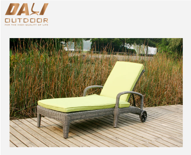 IMPERVIUS Outdoor Solatium Metallum Maximum Sedem Beach Lounge cum rota